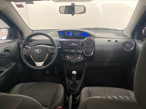 Imagem 8 de 10 de Toyota Etios 1.5 X Plus Sedan 16v