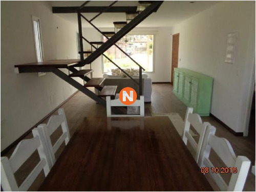 Casa En Venta, Pinares, Punta Del Este, 3 Dormitorios.- Ref: 209484