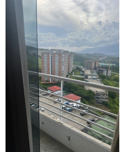Se Vende Apto 69m2 2h/2b/2p Macaracuay 1114