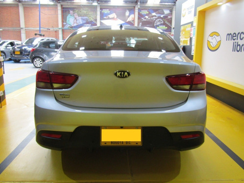 Kia Rio Vibrant Mt 1400cc
