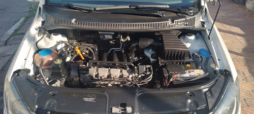 Volkswagen Suran 1.6 Imotion Highline