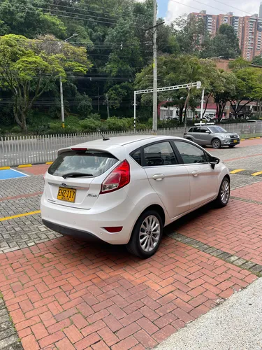 Ford Fiesta 1.6 Hatchback Titanium