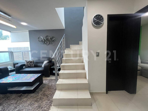Venta De Casa En El Refugio Residencial