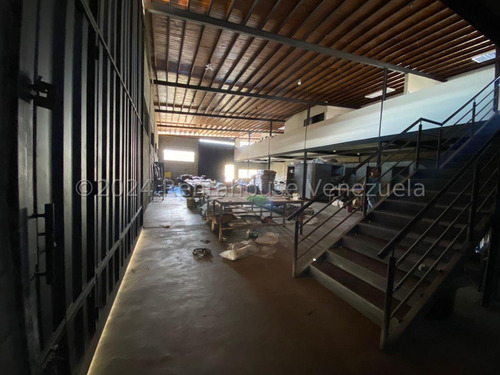 Alquiler Galpón En Zona Industrial I Con 2000 M2 De Terreno Barquisimeto ~~ Mehilyn Perez ~~