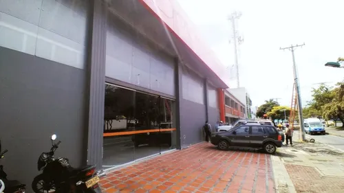 Local En Arriendo En Prados Del Norte. Cod A10819