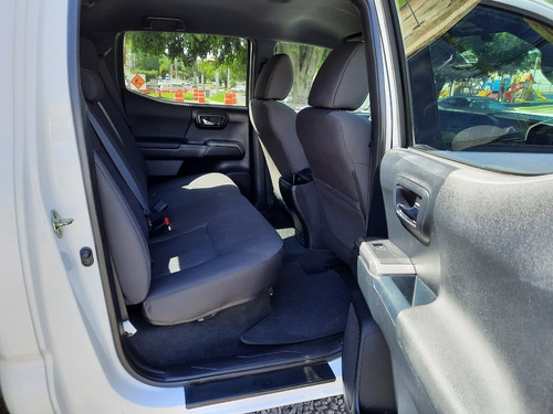 Imagen 11 de 15 de Toyota Tacoma 2016