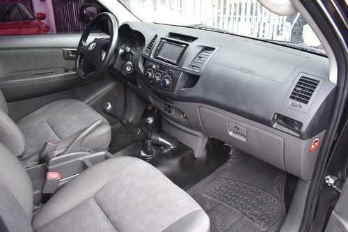 Imagen 5 de 7 de Toyota Hilux 3.0 Cd Srv Cuero I 171cv 4x4 2014