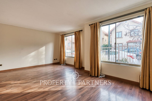 Oportunidad !! Venta De Casa En Condominio. Secto...