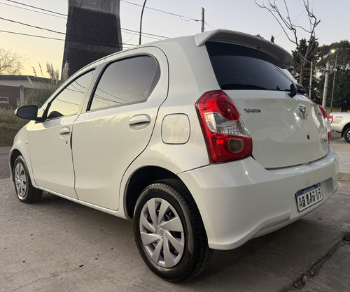Toyota Etios 1.5 Xs