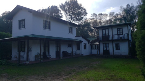 Encantadora Casa En Un Terreno De 1860m2, El Pato, Berazategui