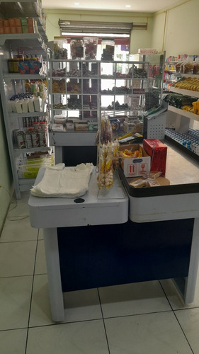 Prédio Comercial Com Padaria E 2 Casa A Venda