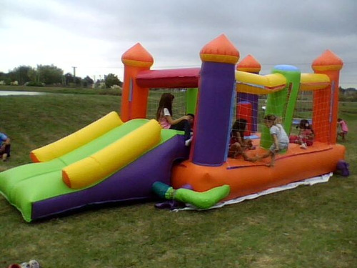 Imagen 2 de 5 de Alquiler Cama Elástica,inflable,futbolito,pool S-prof,y Pop