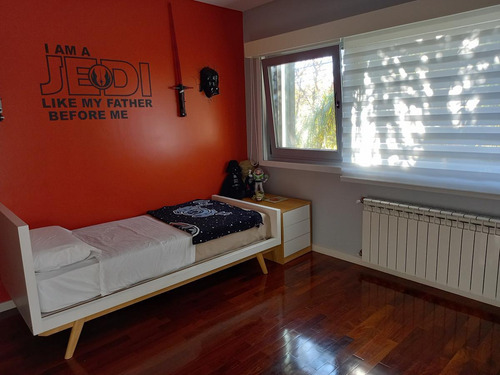 Sensacional Casa Moderna, Super Luminosa Y Con Ambientes Amplios.