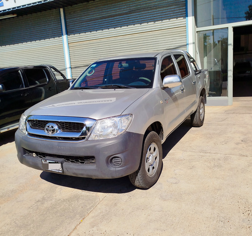 Toyota Hilux Pick-up 2.5 Cab Doble 4x2