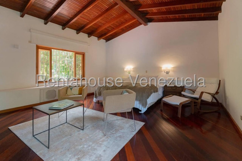 LG Vendo Hermosa Casa En La Urb. La Lagunita (2 Casas En 1 )