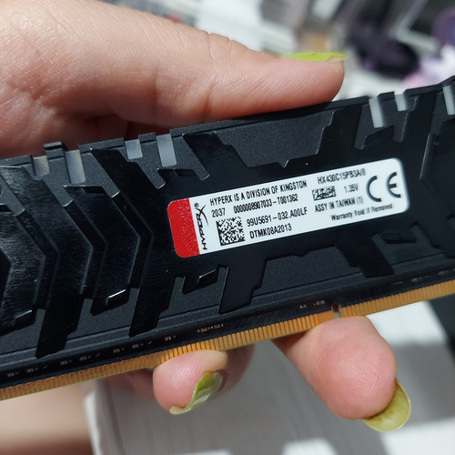 Memoria Ram Hyperx 8gb 4ddr Predator (Usado)