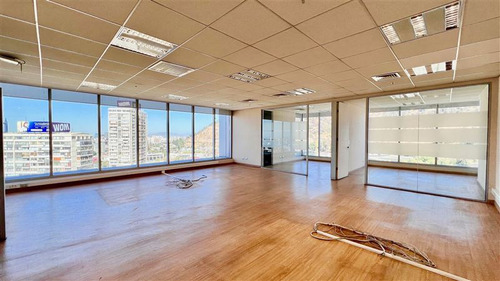 Imagen 4 de 21 de Oficina En Arriendo En Providencia