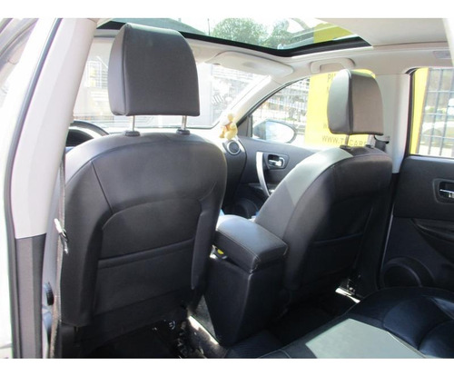 Nissan Qashqai 4X4 2000CC AT AA