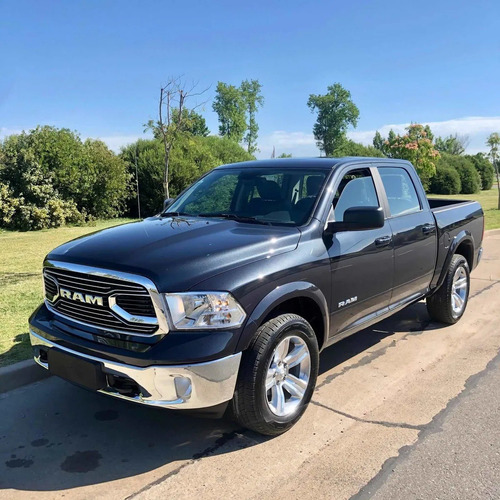 Imagen 1 de 13 de Ram 1500 Laramie 5.7l At6 V8 Awd As