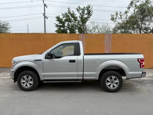 Ford Lobo 5.0l Cabina Regular Xlt V8 4x2 At