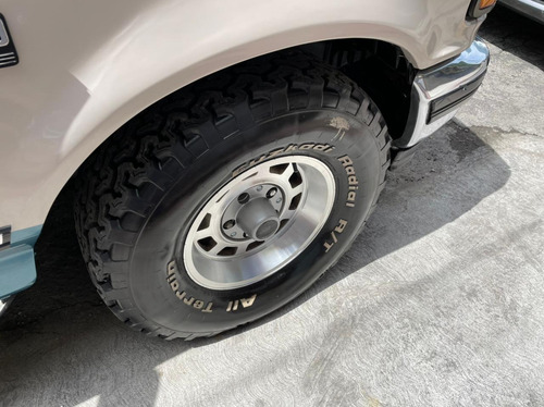 Imagen 12 de 13 de Ford F-150 Fighter Lobo