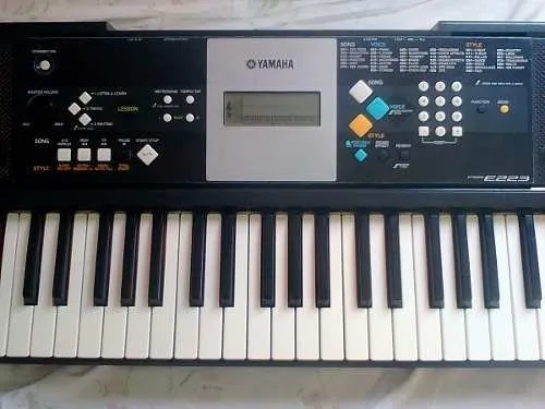 Teclado musical Yamaha PSR Series E223 | MercadoLivre Teclado musical Yamaha PSR Series E223 | MercadoLivre