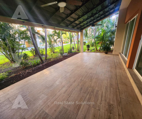 Casa En Venta, 4 Recámaras, 2 Niveles, La Vista, El Table, C