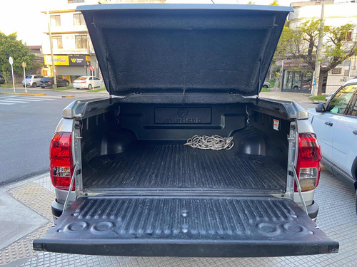 Toyota Hilux 2.8 Cd Srx 177cv 4x2 At
