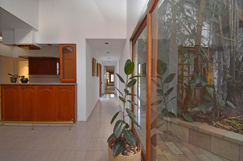 Venta Casa 6 Amb Jardin Y Pileta Parque Patricios