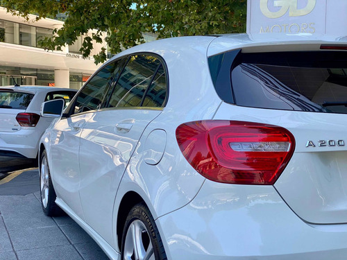 Imagen 6 de 21 de Mercedes-benz Clase A 1.6 A 200 Urban 156cv Thermotronic