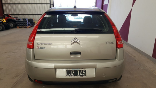 Imagen 11 de 15 de Citroen C4 1.6 5p Pack Look
