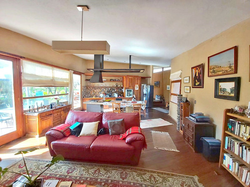 Nethaus Vende Espectacular Casa Com. Ecológica Peñalolén