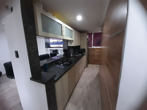 Imagen 21 de 30 de Se Vende Apartamento Remodelado Res Mirador Angela Betancourt 04125067379 04244900499 Foa-23223