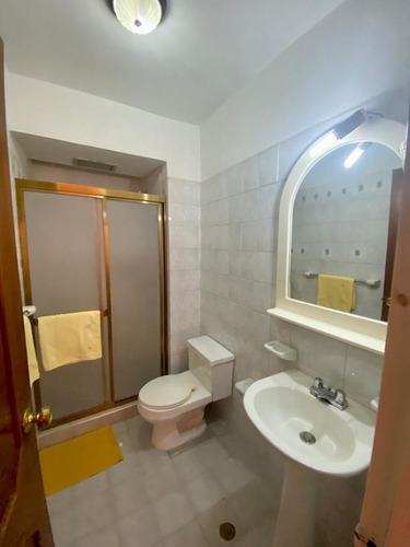 Imagen 8 de 11 de Apartamento Vacacional En Alquiler Residencias Barcelona Suites, Sector El Viñedo