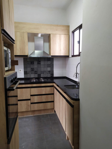 Muebles De Cocina A Medida, Bajo Mesada Y Aéreos.