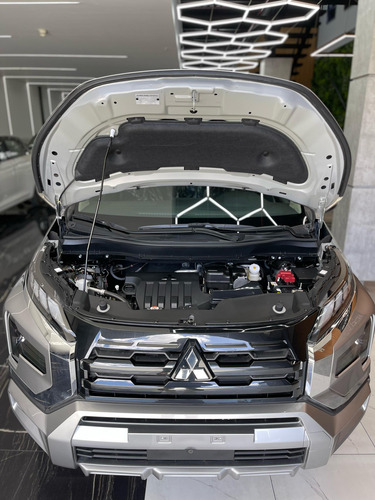 Mitsubishi Xpander Cross 2025