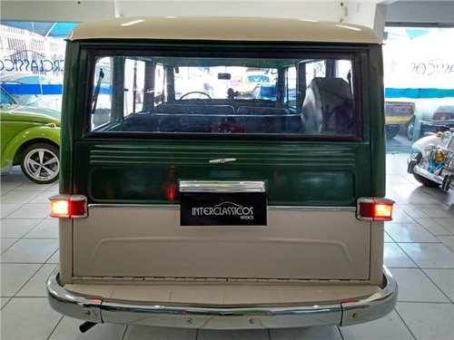 Ford Rural 2.6 4x2 6 Cilindros 12v Gasolina 2p Manual
