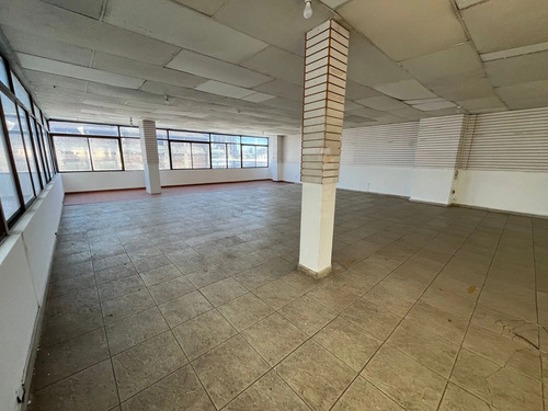 Bodega Comercial En Recoleta (patronato)