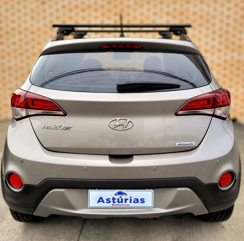 Imagem 3 de 10 de Hyundai Hb20x Style 1.6 Flex 2017 Completo Automático