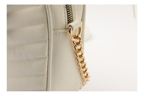 Imagem 5 de 6 de Bolsa Feminina Tiracolo Câmera Matelassê Branca - My Shoes