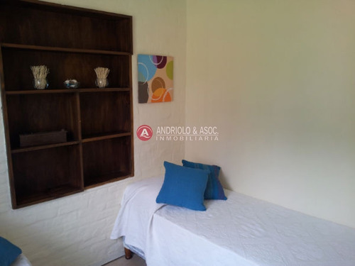 Casa En Zona Lugano- Ref: 5085