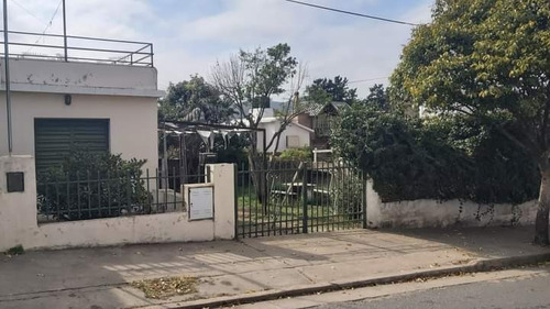 2 Locales Comerciales + 2 Dptos (4 Unidades)