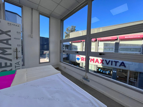 Alquiler Oficinas 50m2.parque Leloir