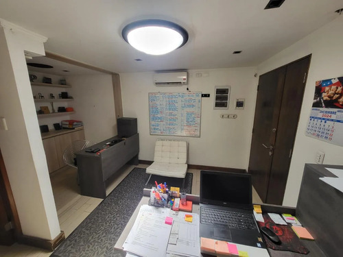 Galpón, Con Sector De Oficinas, Cercano A Ciudad Empresarial