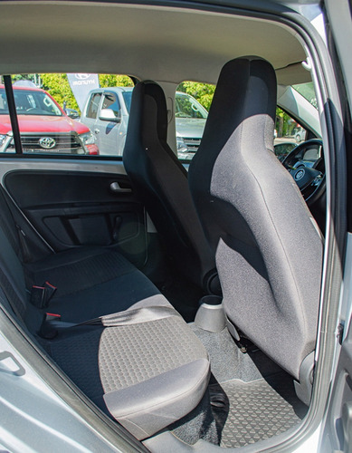 Imagen 18 de 19 de Volkswagen Cross Up 1.0