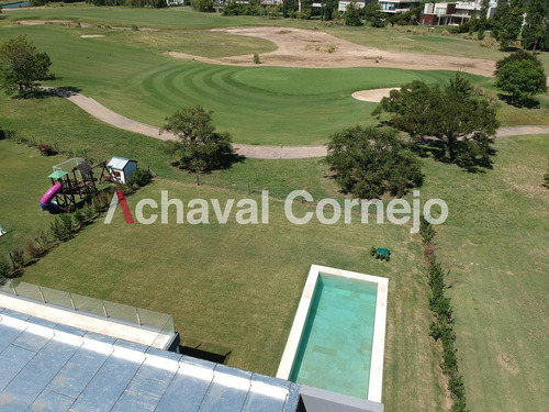 Imagen 24 de 30 de Golf Nordelta | Excelente Casa En Venta Con La Mejor Vista Al Golf