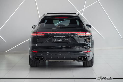 Porsche Cayenne Turbo S E-Hybrid 4.0 V8 680cv