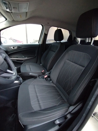 Imagen 13 de 16 de Volkswagen High Up! 1.0 Mpi 75cv 3p