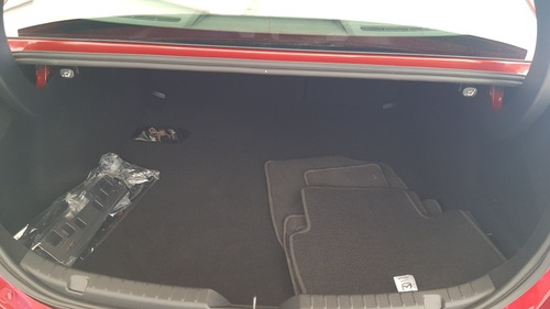 Mazda 3 Grand Touring 2.5 Automático Rojo Diamante