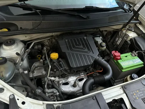 Renault Logan 1.6 Life